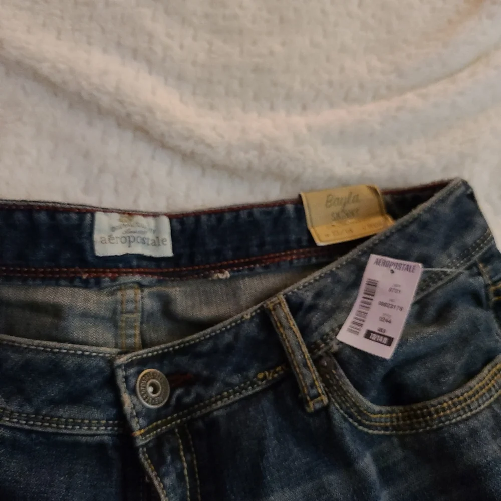 Aeropostale S 13 / 14 Dark Blue Distressed 💙 Denim Bayla Skinny 👖 - Picture 9 of 13
